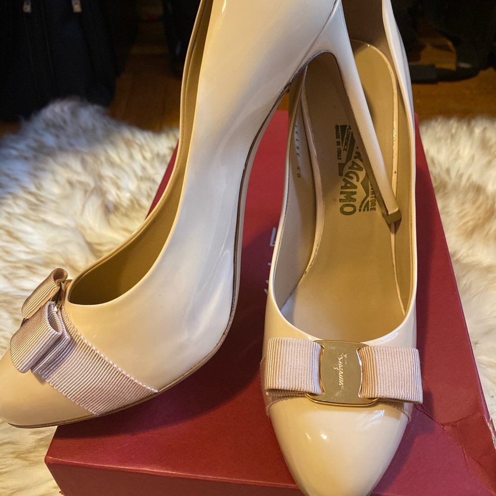Brand new authentic Salvatore Ferragamo Heels